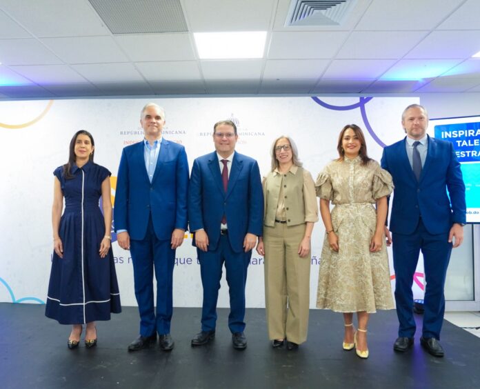 El ministro de Industria, Comercio y Mipymes, Víctor “Yayo” Sanz Lovatón, y el ministro de Educación, Luis Miguel De Camps, encabezaron el lanzamiento del programa “Embajadores STEM”, una iniciativa que movilizará a profesionales de ciencia, tecnología, ingeniería y matemáticas para inspirar a estudiantes de secundaria y fortalecer el talento joven que demandan los sectores estratégicos de la economía dominicana. 🇩🇴🚀📚