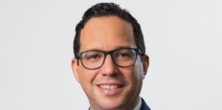 Sigmund Freund en el Almuerzo Semanal del Grupo de Comunicaciones Corripio