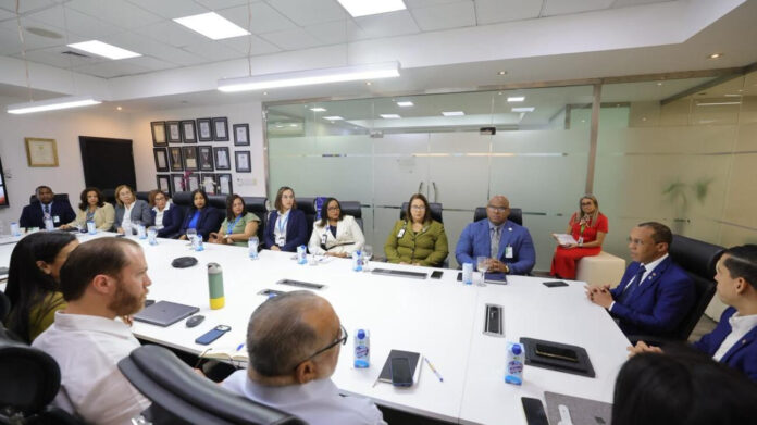 Encuentro entre Contraloría y Senasa sobre control y fiscalización de los procesos misionales