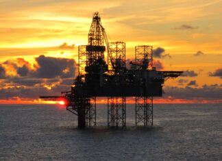 Ganancias récord petroleras: cuando la guerra infla balances y desnuda la fragilidad energética global