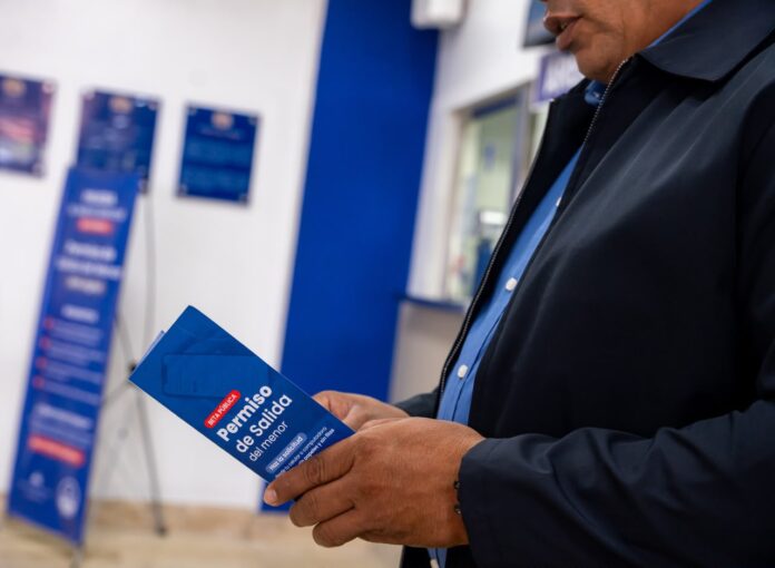 La DGM fortalece la agenda de Burocracia Cero con un servicio digital que permite a las familias gestionar el Permiso de Salida de Menor sin desplazamientos y desde canales oficiales