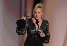 Cuando el espectáculo desplaza al mérito: los Emmy y la tentación de la farándula