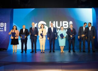 Gobierno dominicano y Amazon Web Services lanzan programa de 50 mil becas para capacitar en inteligencia artificial y computación en la nube